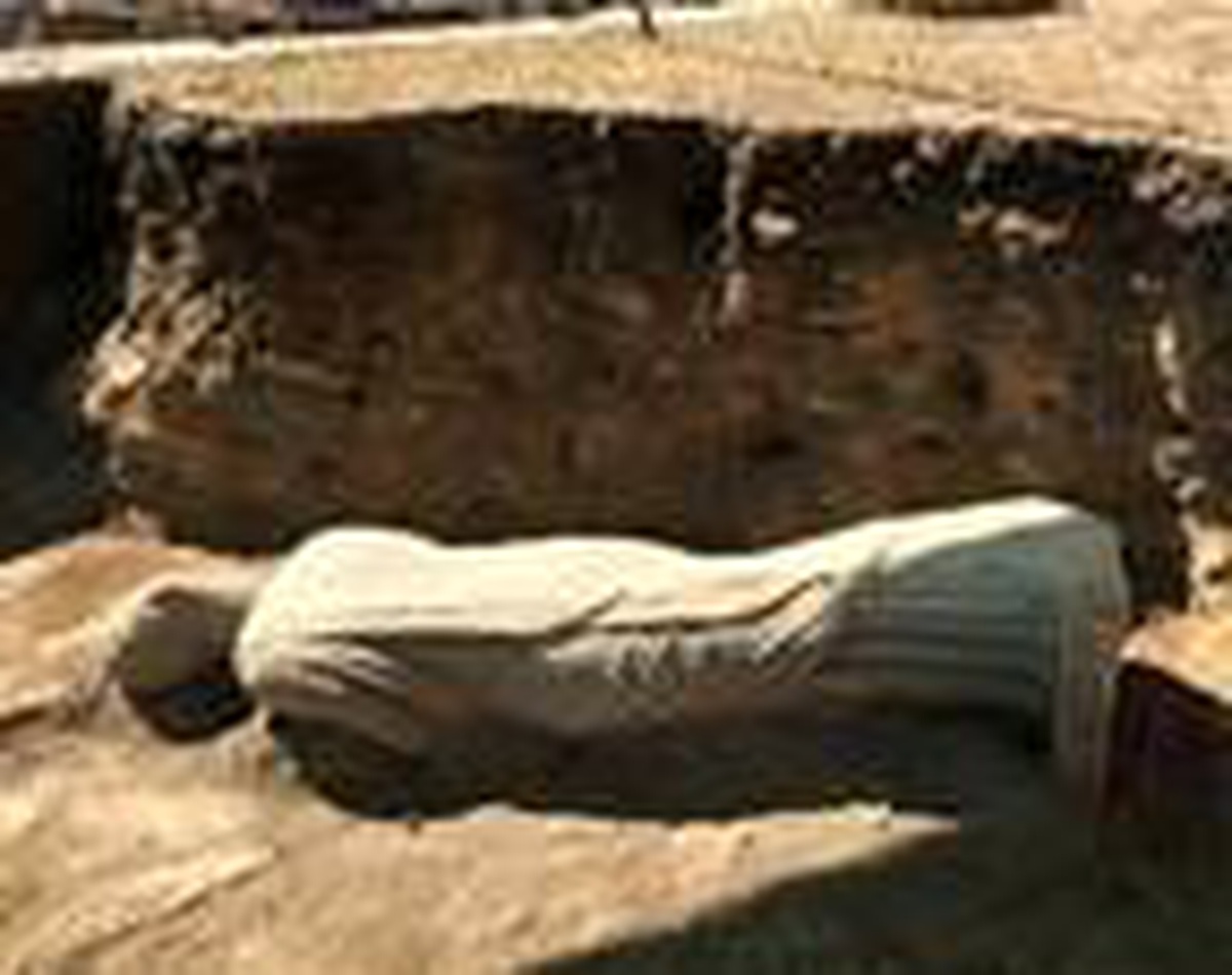 Perge\'de, 1700 yıllık kadın heykeli bulundu