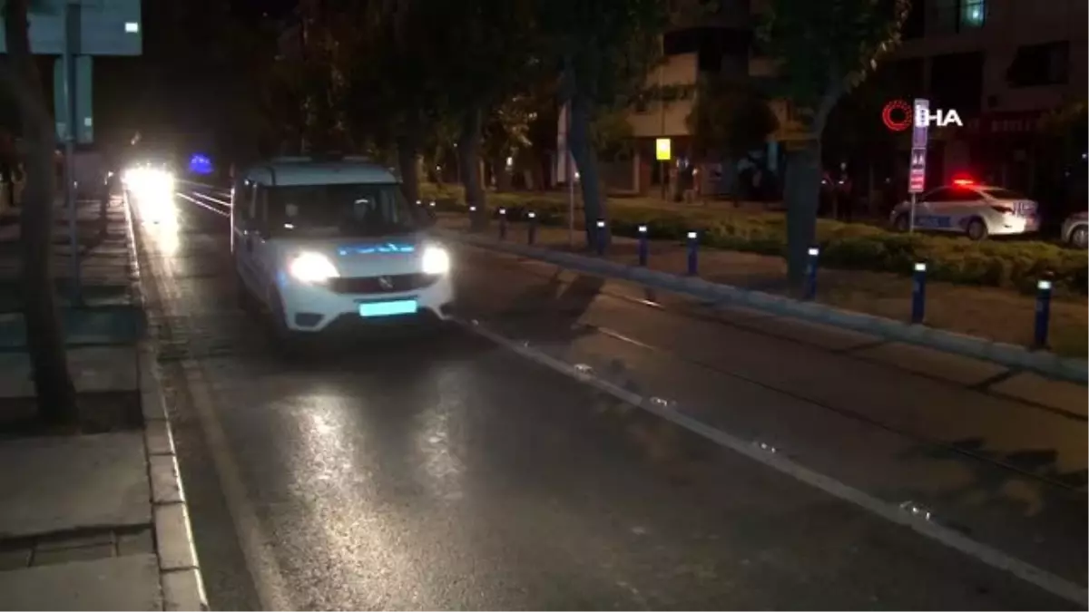 İzmir polisi fuhuşa geçit vermiyor