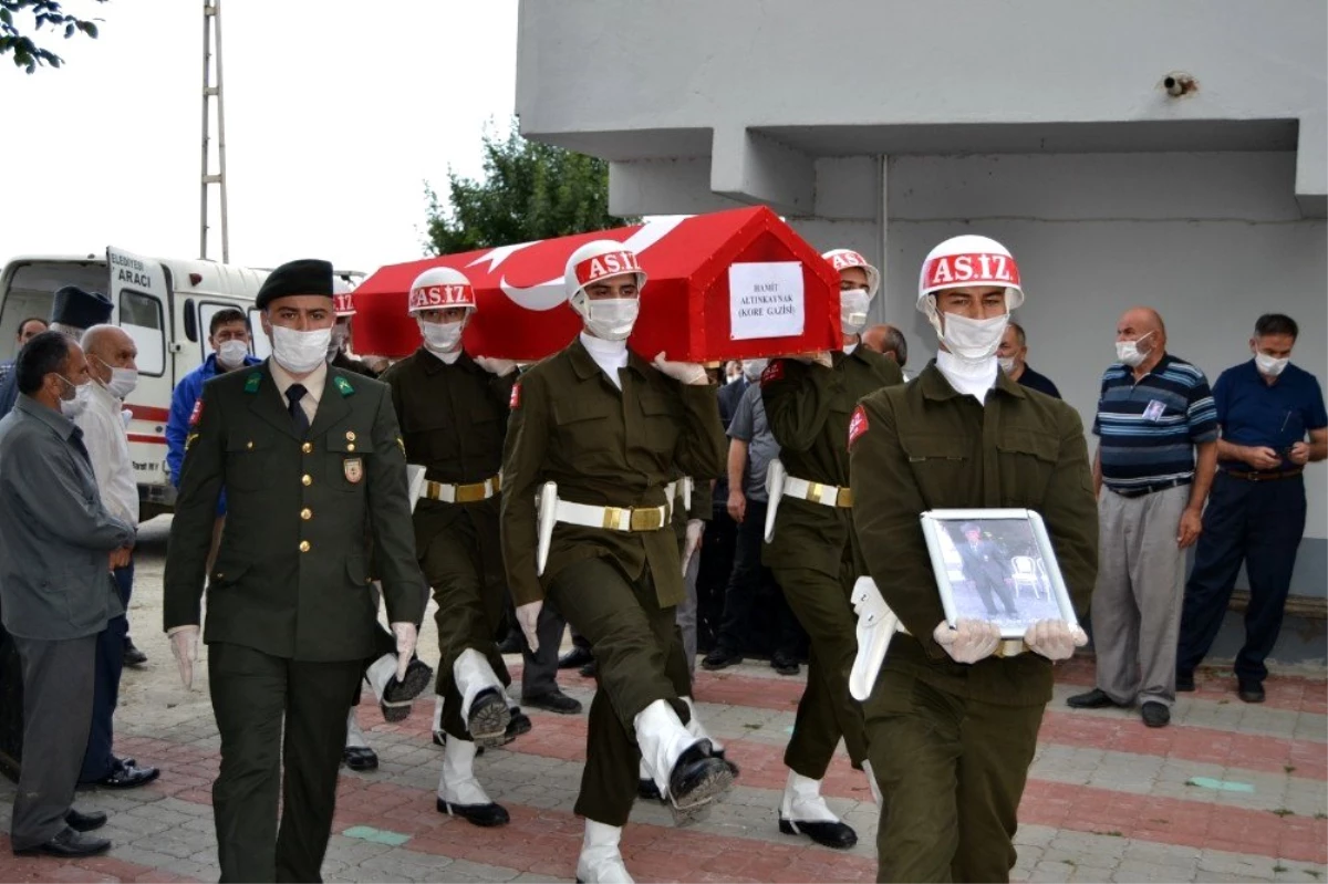 Kore gazisi, son yolculuğuna uğurlandı