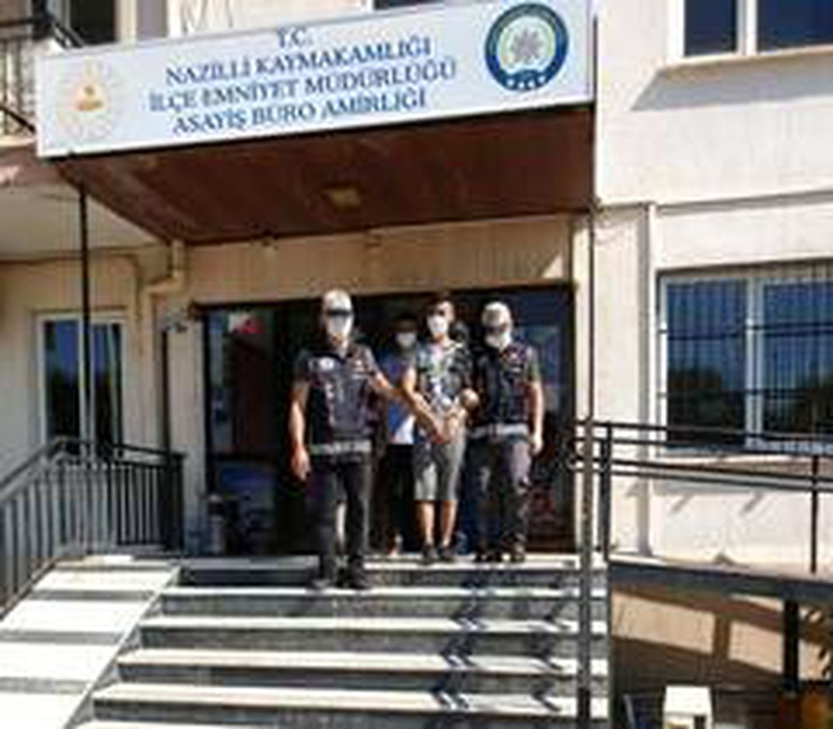 Nazilli\'de iki hırsız polis tarafından yakalandı
