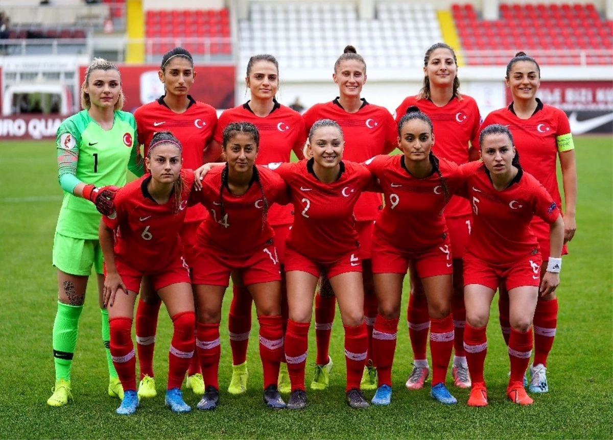 A Milli Kadın Futbol Takımı\'nın hazırlık kampı aday kadrosu açıklandı
