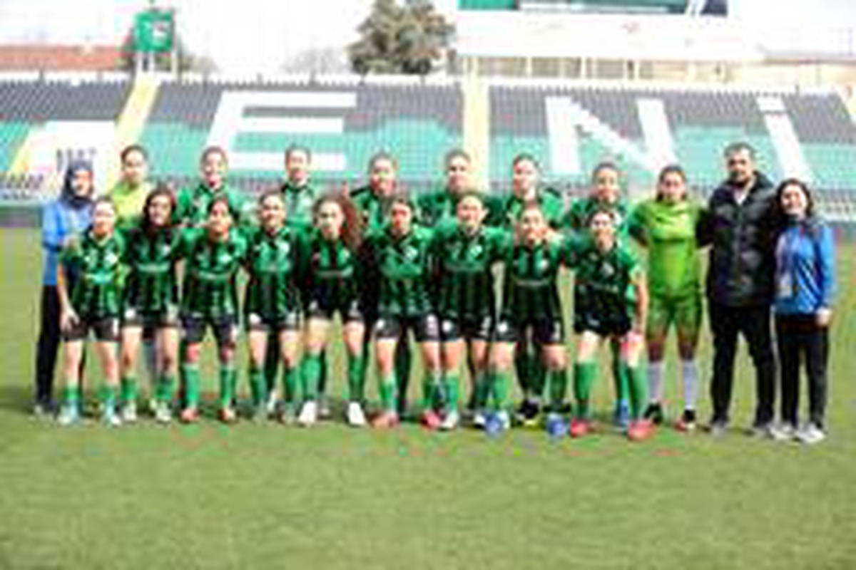Denizli\'nin tek kadın futbol takımına milli takımdan davet