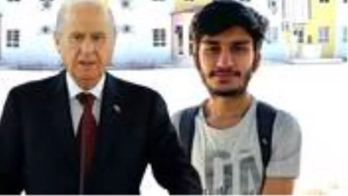 Devlet Bahçeli, YKS şampiyonu Ümit Can\'a sahip çıktı