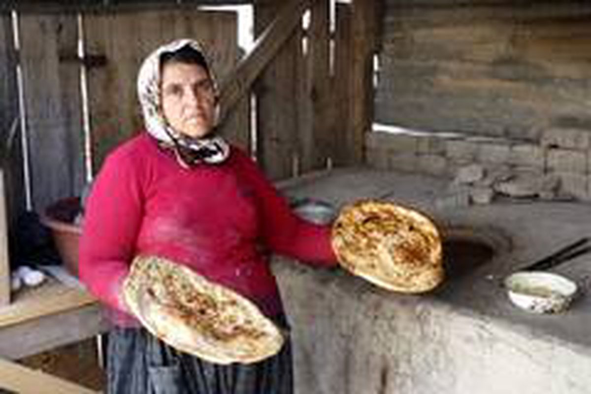 Ekmeklerini \'ateşten\' çıkardılar