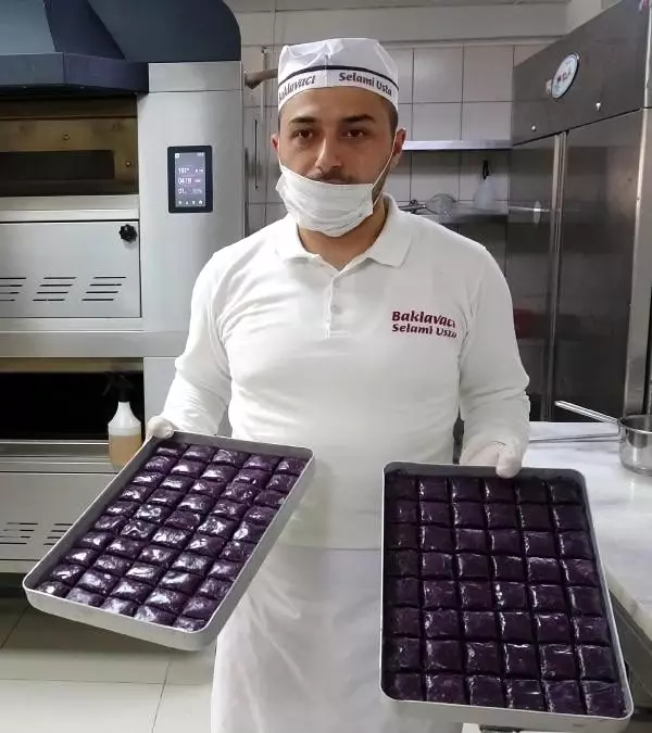 Baklava ustası, diyabet hastaları için 'mor baklava' üretti