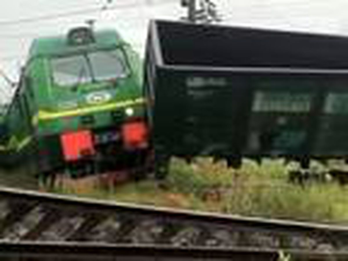 Rusya\'da iki tren çarpıştı