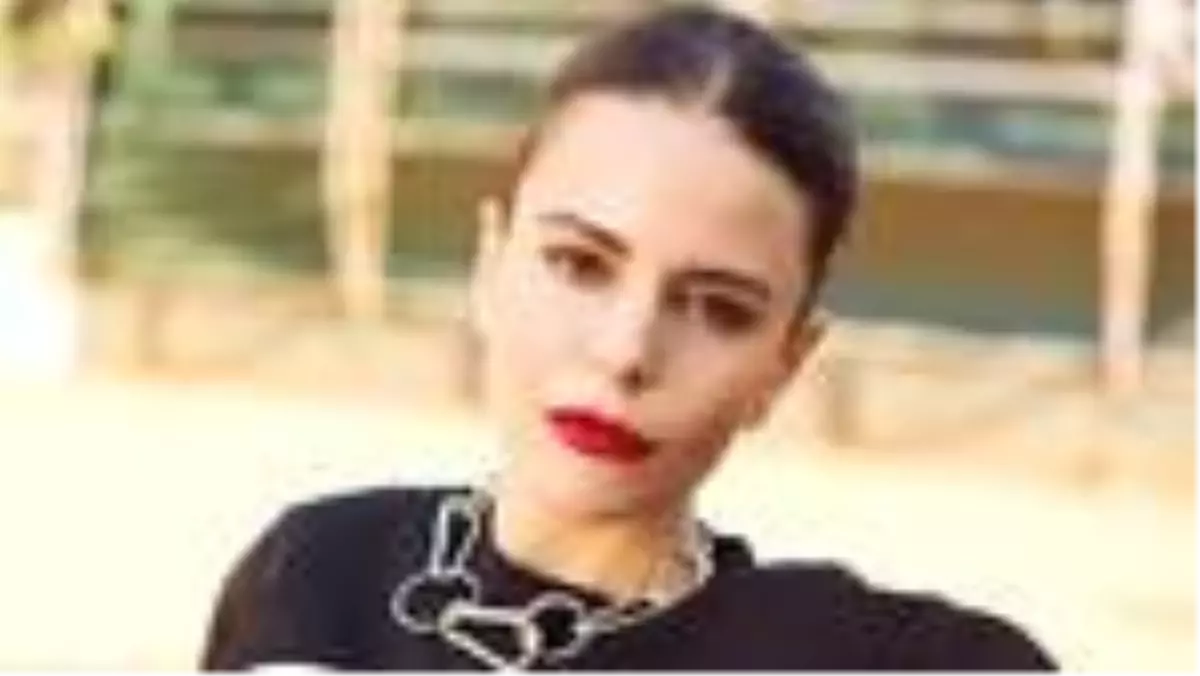 Simge Sağın: Mücadeleci bir ruhum var