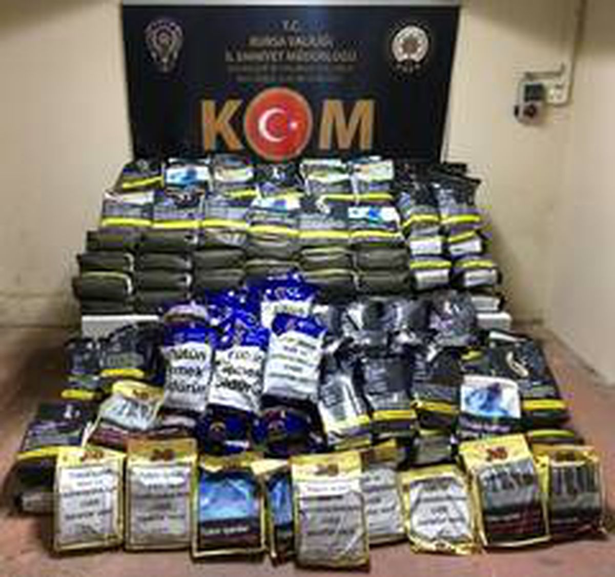 Bursa\'da 186 kilo bandrolsüz tütün ele geçirildi
