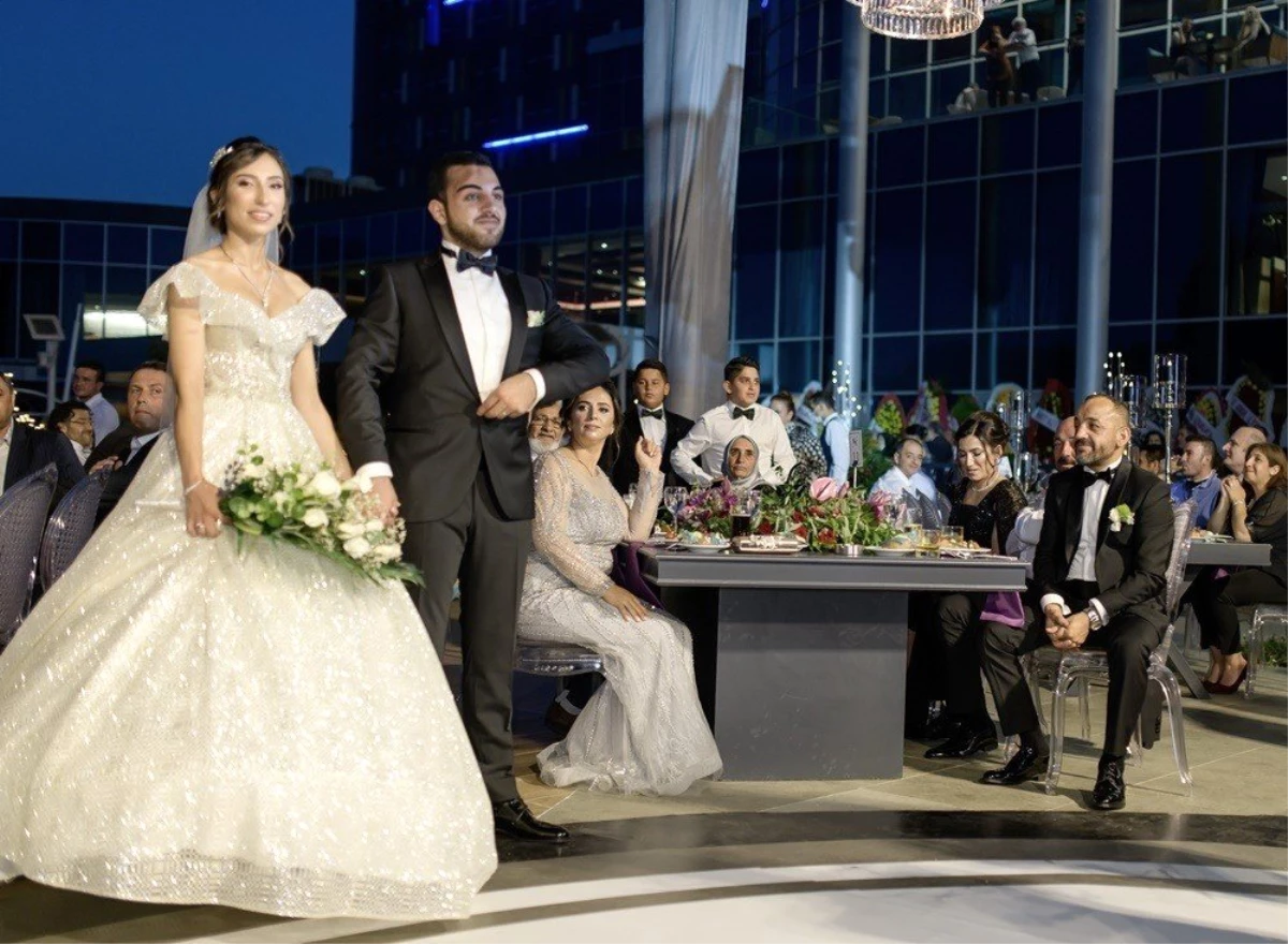 Dokuz çocuklu İzzet Yıldızhan\'dan yeni evli çiftlere mesaj