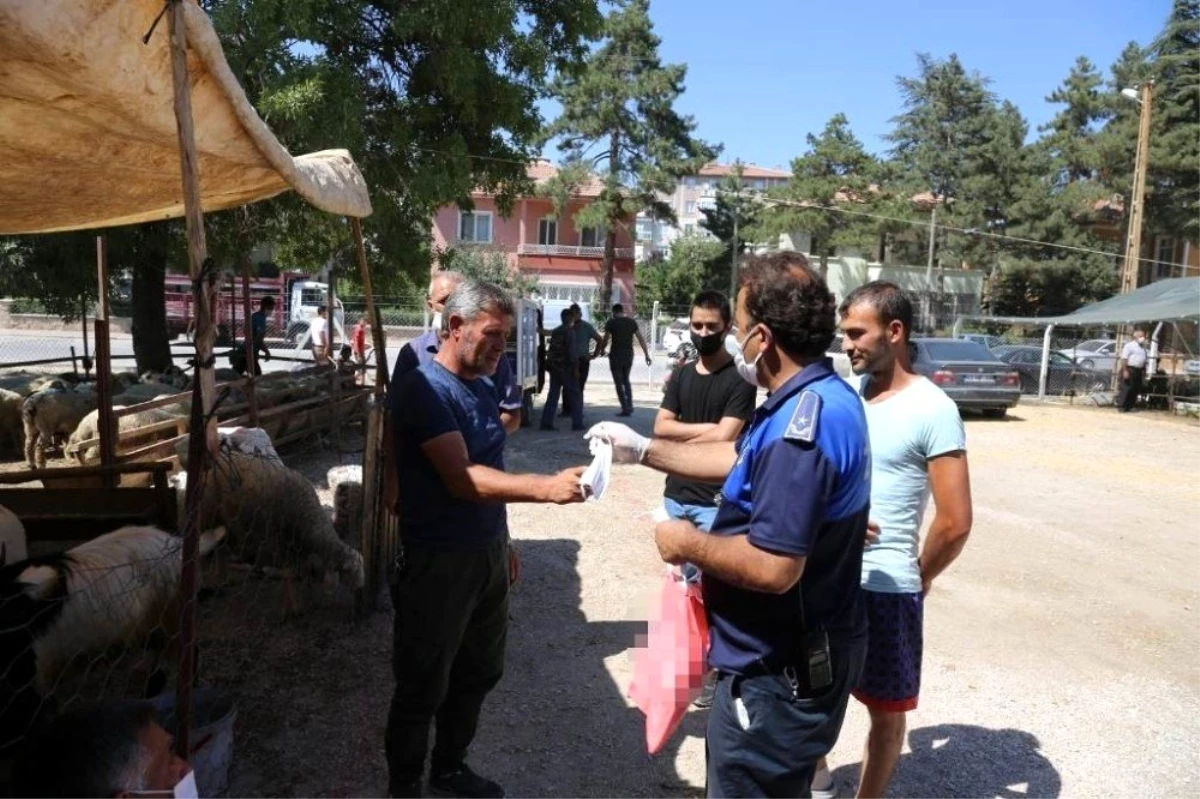 Ereğli Belediyesi ekipleri hayvan pazarında denetim yaptı