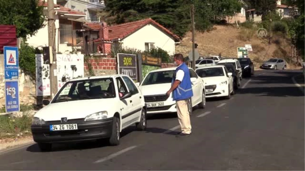 Feribot iskeleleri arife günü ulaşımına sakin başladı