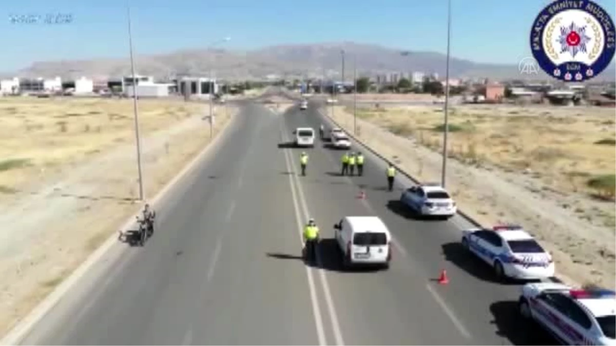 Jandarma ve polis trafik uygulaması yaptı