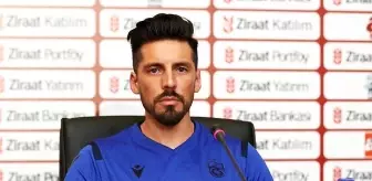 Jose Sosa'nın yeni takımı belli oldu! Kıramadı, imzalıyor