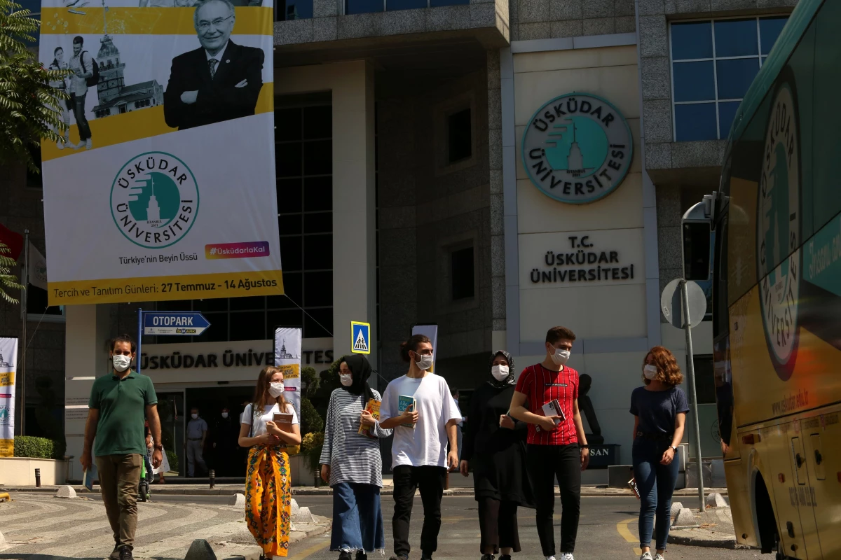 Öğrenciler uzaktan eğitim uygulamalarından memnun kaldı