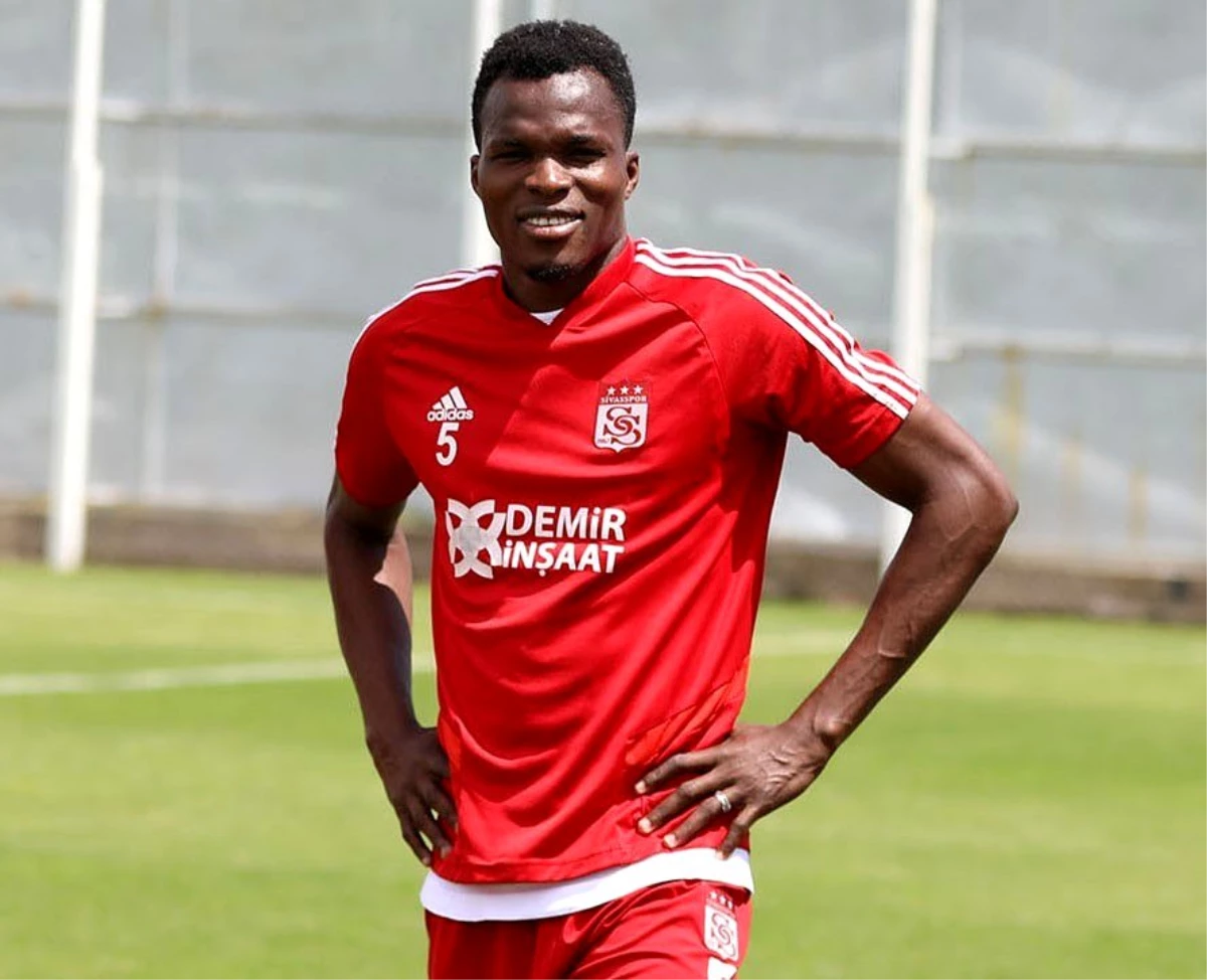 Sivasspor\'un en hırçını Isaac Cofie