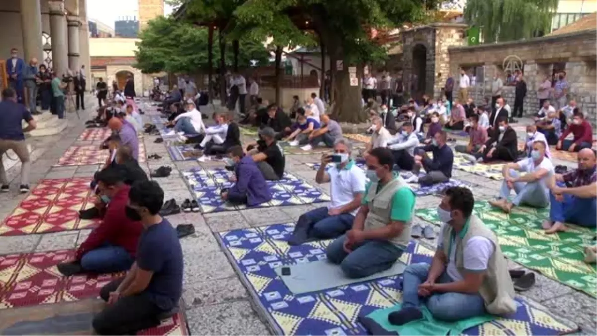 Balkanlar, Kovid-19 gölgesinde bir bayramı daha karşıladı - SARAYBOSNA