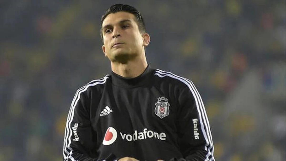 Beşiktaş\'ta Necip Uysal\'dan indirim: \'Kapıdan kovulsam bacadan girerim\'