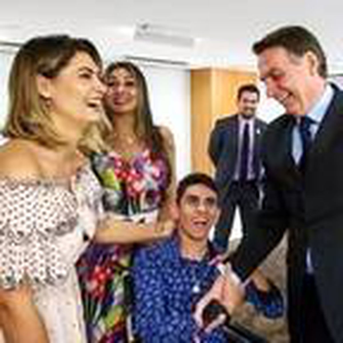 Brezilya lideri Bolsonaro\'nun eşi de Covid-19\'a yakalandı