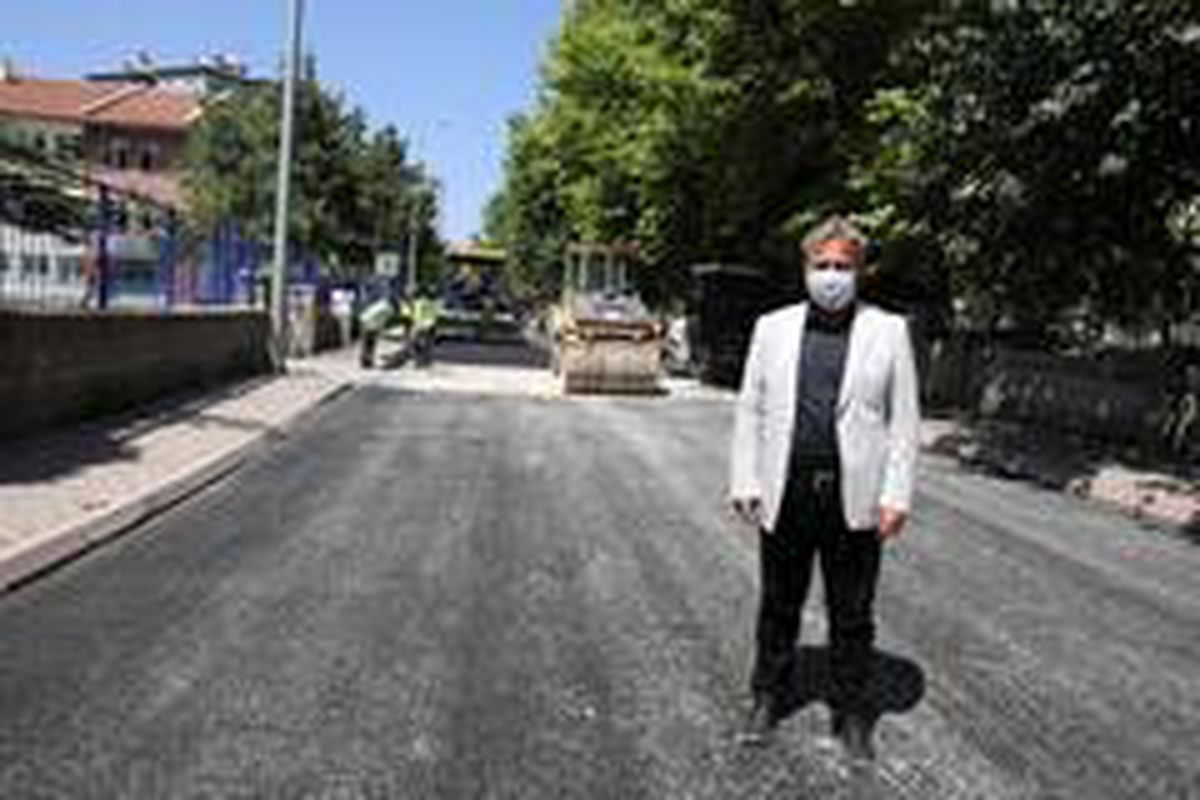 Melikgazi\'de asfalt çalışmaları devam ediyor