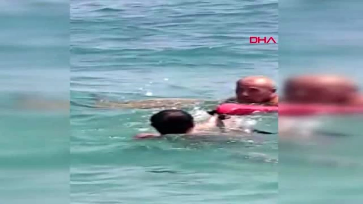 Son dakika haber... ANTALYA Denizde boğulan kişi sanıldı, yaralı caretta çıktı