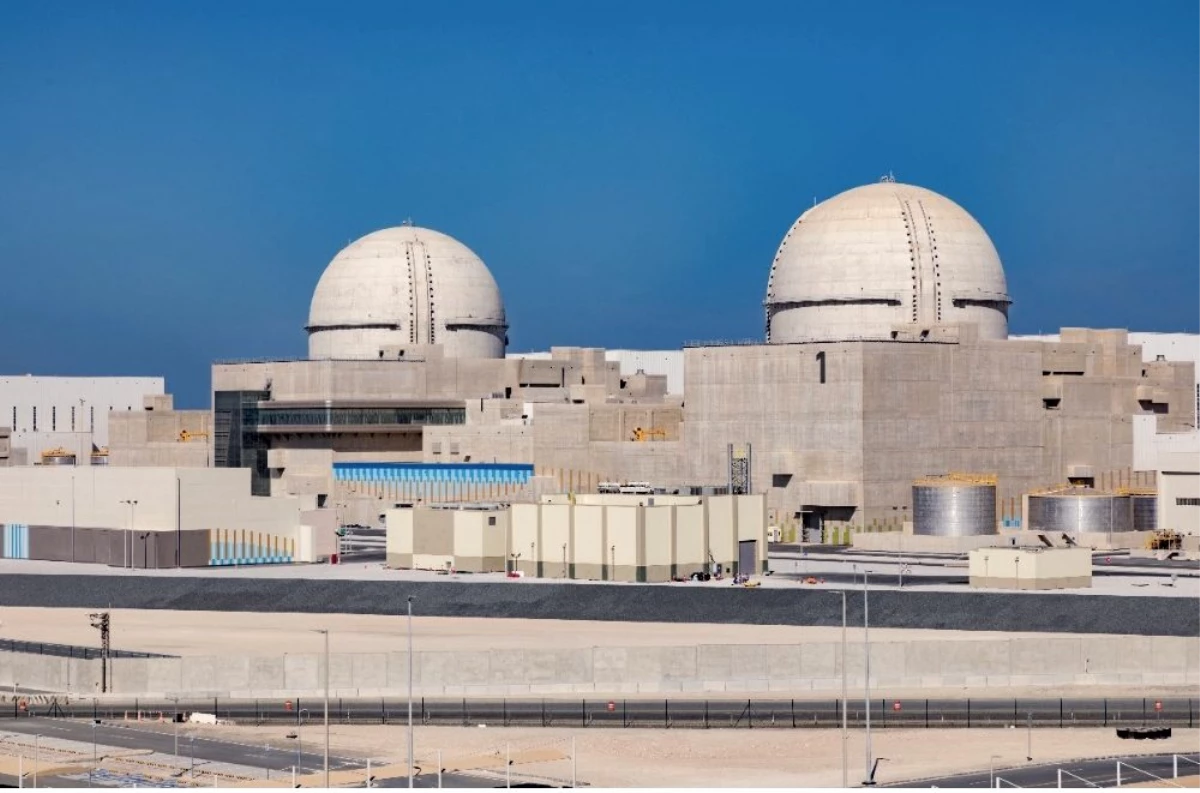 BAE\'de Arap dünyasının ilk nükleer santrali faaliyete başladı