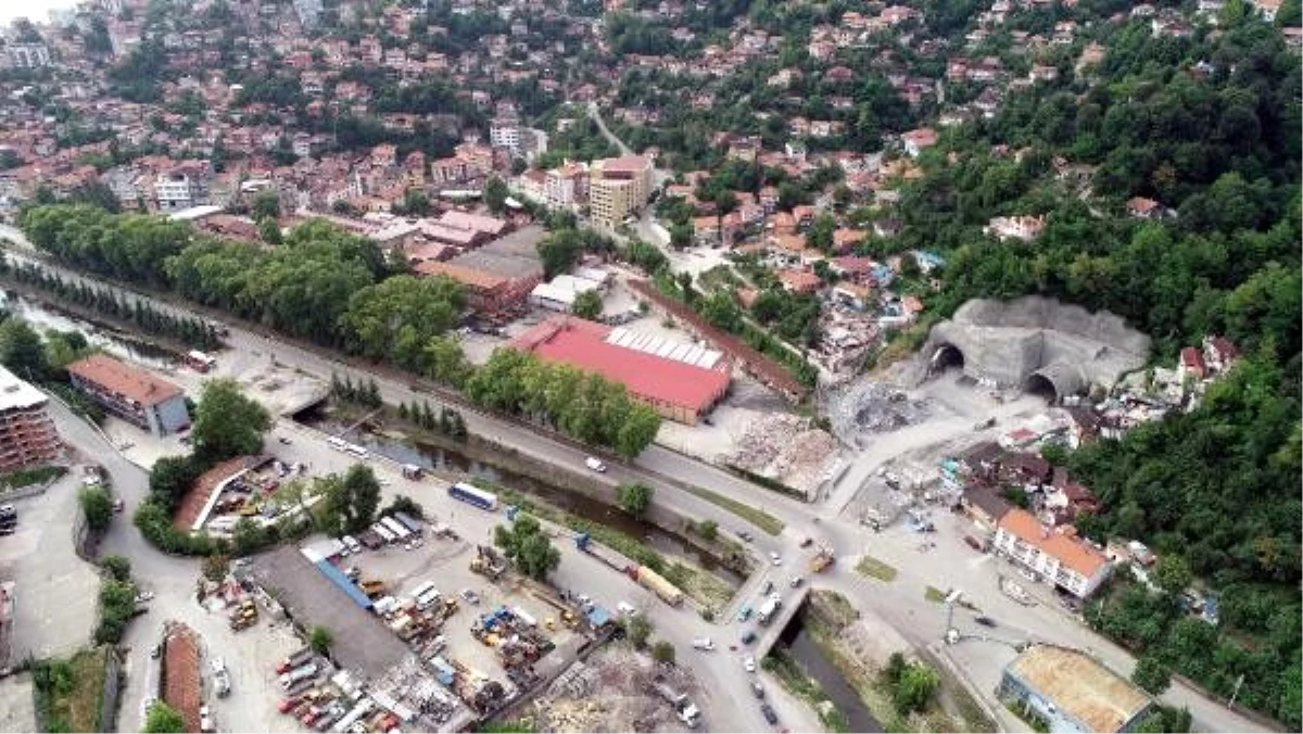 Zonguldak\'ta 45 yıllık hayal gerçek oluyor; Mithatpaşa Tünelleri\'nde sona gelindi