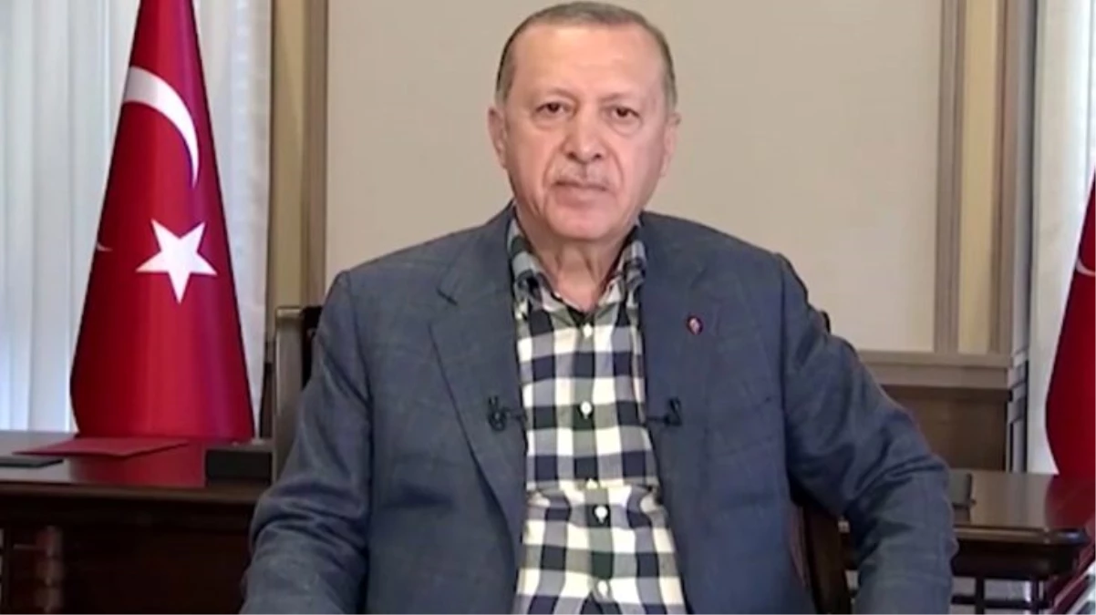 Cumhurbaşkanı Erdoğan, canlı yayında prompterin azizliğine uğradı