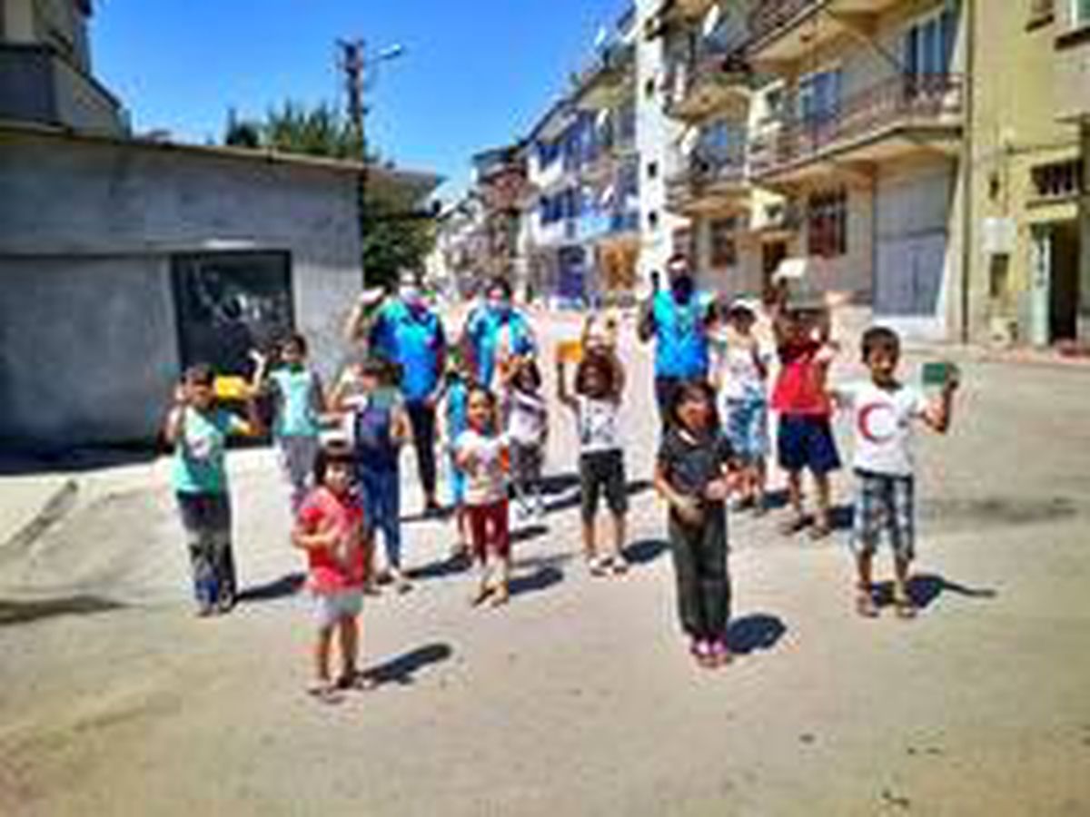 Elazığ\'da çocuklar sevindirildi