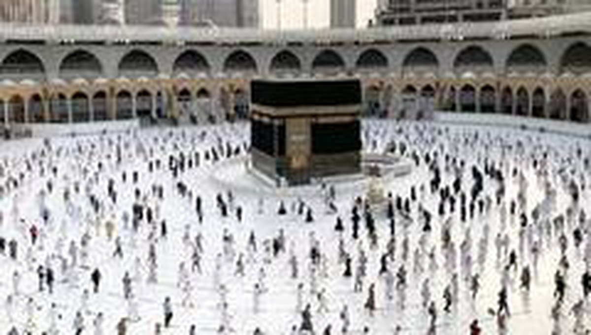 Hacılar veda tavafı için Mescid-i Haram\'da