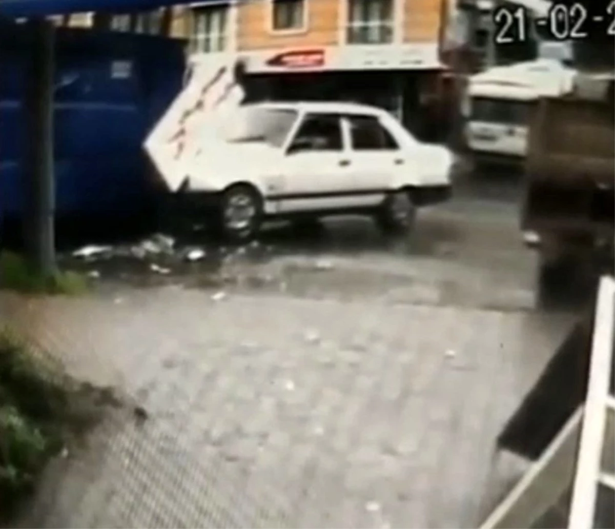 İstanbul\'da yaşanan feci kazalar kamerada
