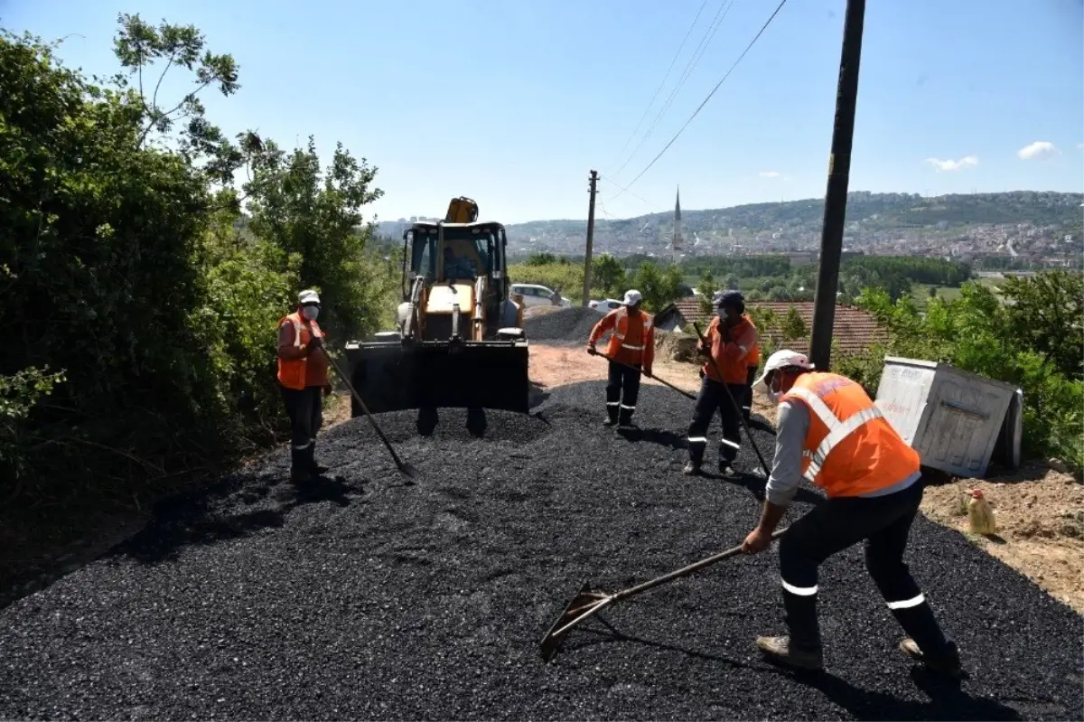 İzmit Belediyesinden Karadenizliler Mahallesi\'ne yeni asfalt yol