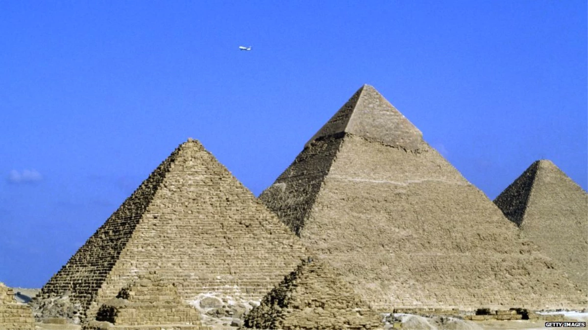 Mısır\'dan Elon Musk\'a: Piramitleri uzaylılar yapmadı
