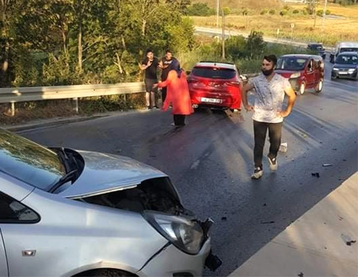 Silivri\'de zincirleme trafik kazası: 18 yaralı