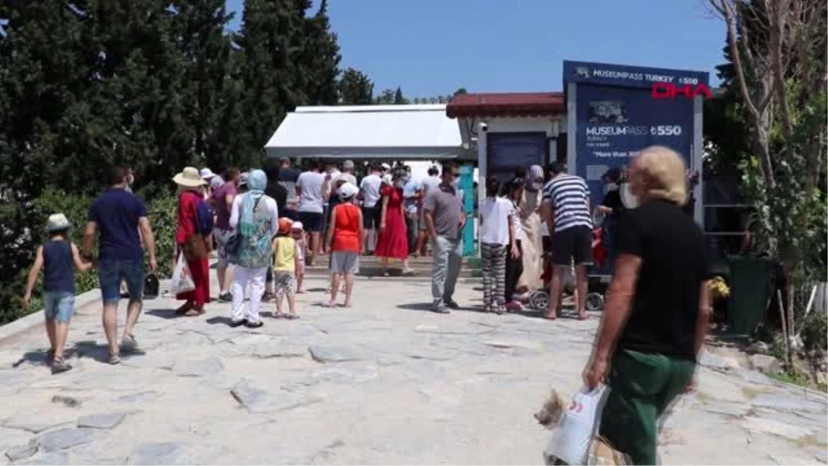 DENİZLİ Pamukkale bayramda doldu taştı