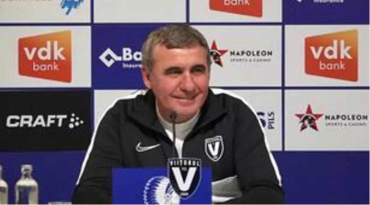 Hagi, Viitorul Constanta\'daki teknik direktörlük görevinden istifa etti