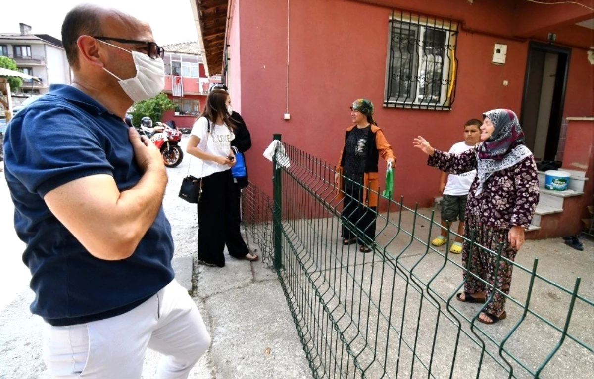 Oral çiftinden ilçe büyüklerine bayram ziyareti