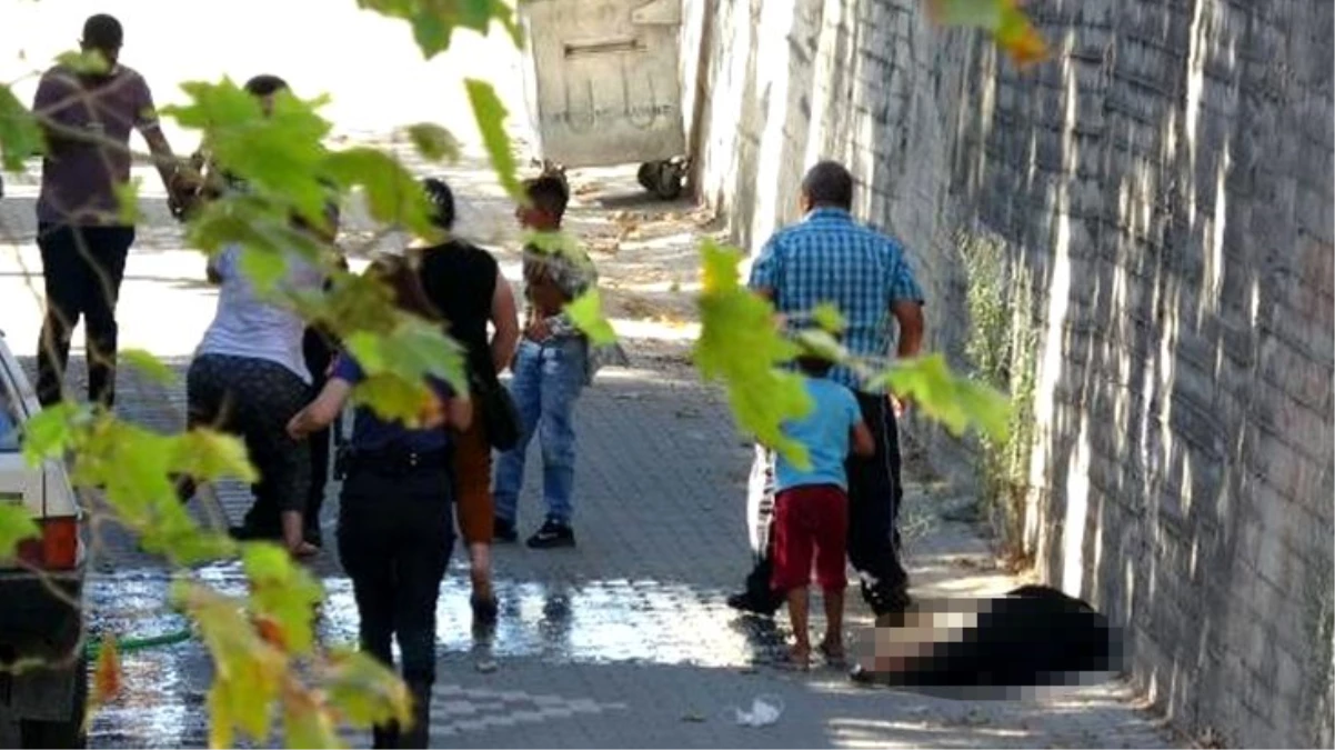 Genç kadın, bugün boşandığı eski eşi tarafından silahla vurularak öldürüldü