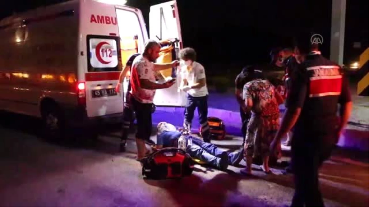 Manisa\'da trafik kazası: 2\'si ağır 5 yaralı
