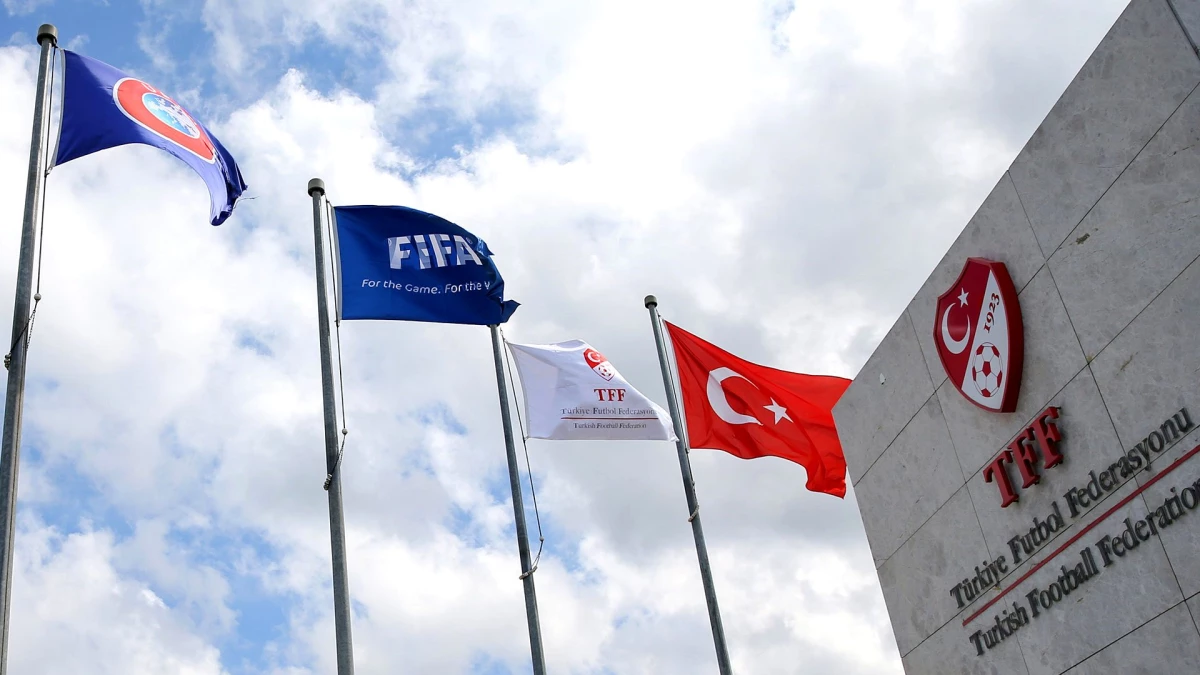 Son Dakika: Türkiye Futbol Federasyonu\'ndan F.Bahçe\'ye harcama limiti yanıtı: Hiçbir kulübe farklı sistem uygulanmayacak
