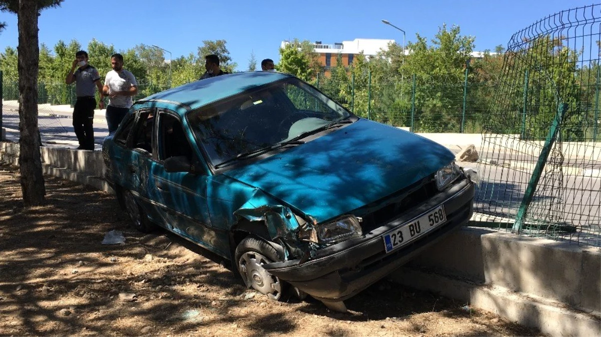 Elazığ\'da trafik kazası: 2 yaralı