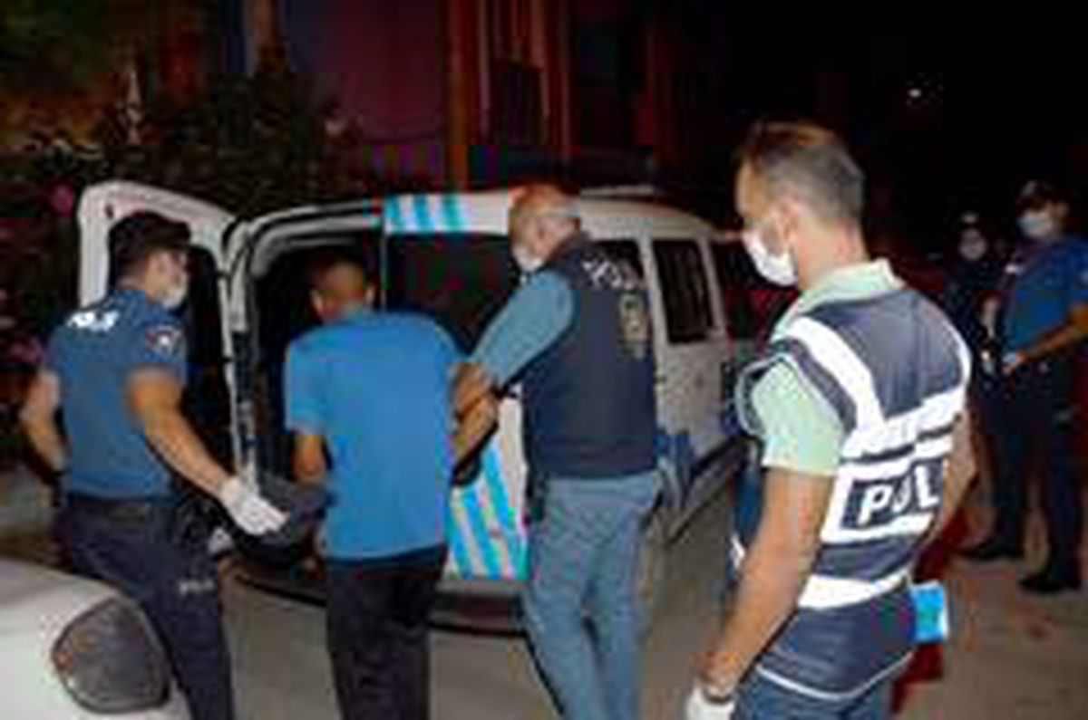 Kocaeli\'de çeşitli suçlardan aranan 22 kişi yakalandı