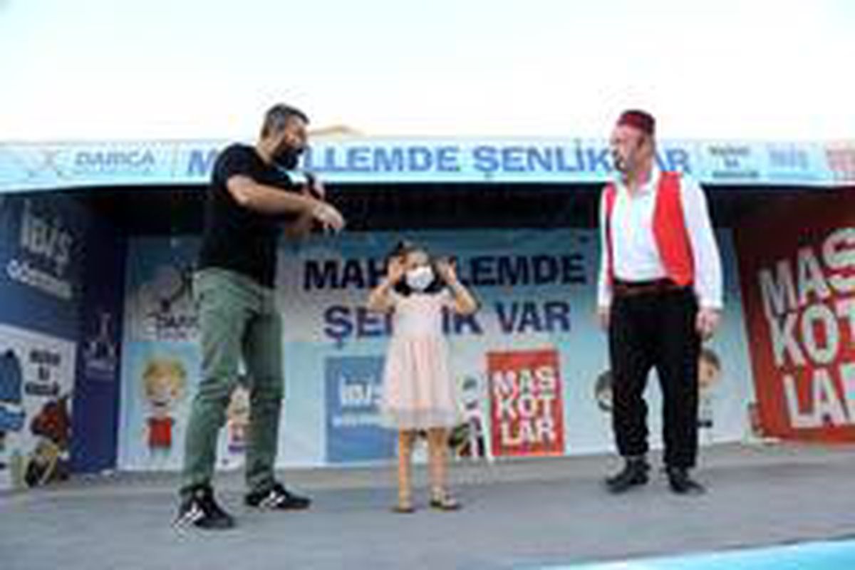 Kocaeli\'de çocuklar "Mahallemde şenlik var" projesiyle eğlendi