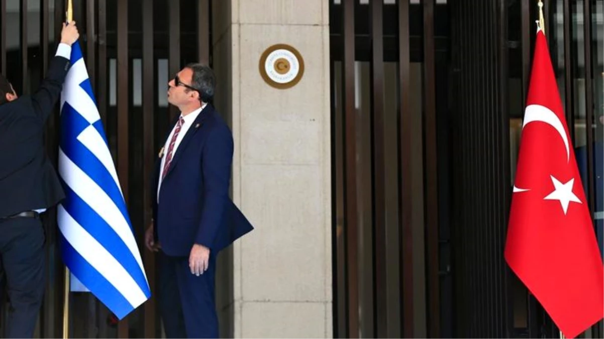 Son Dakika: Bakan Çavuşoğlu\'ndan Yunanistan-Mısır anlaşmasına tepki: Türkiye ve Libya\'nın kıta sahanlığı ihlal ediliyor