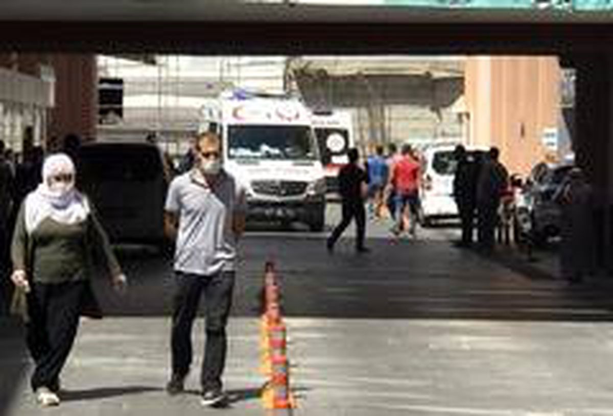 Batman\'da polise bıçaklı saldırı