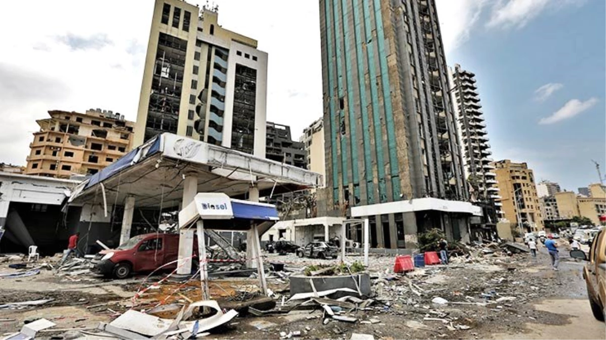 Beyrut\'u kana bulayan patlamayla ilgili 16 kişi gözaltına alındı