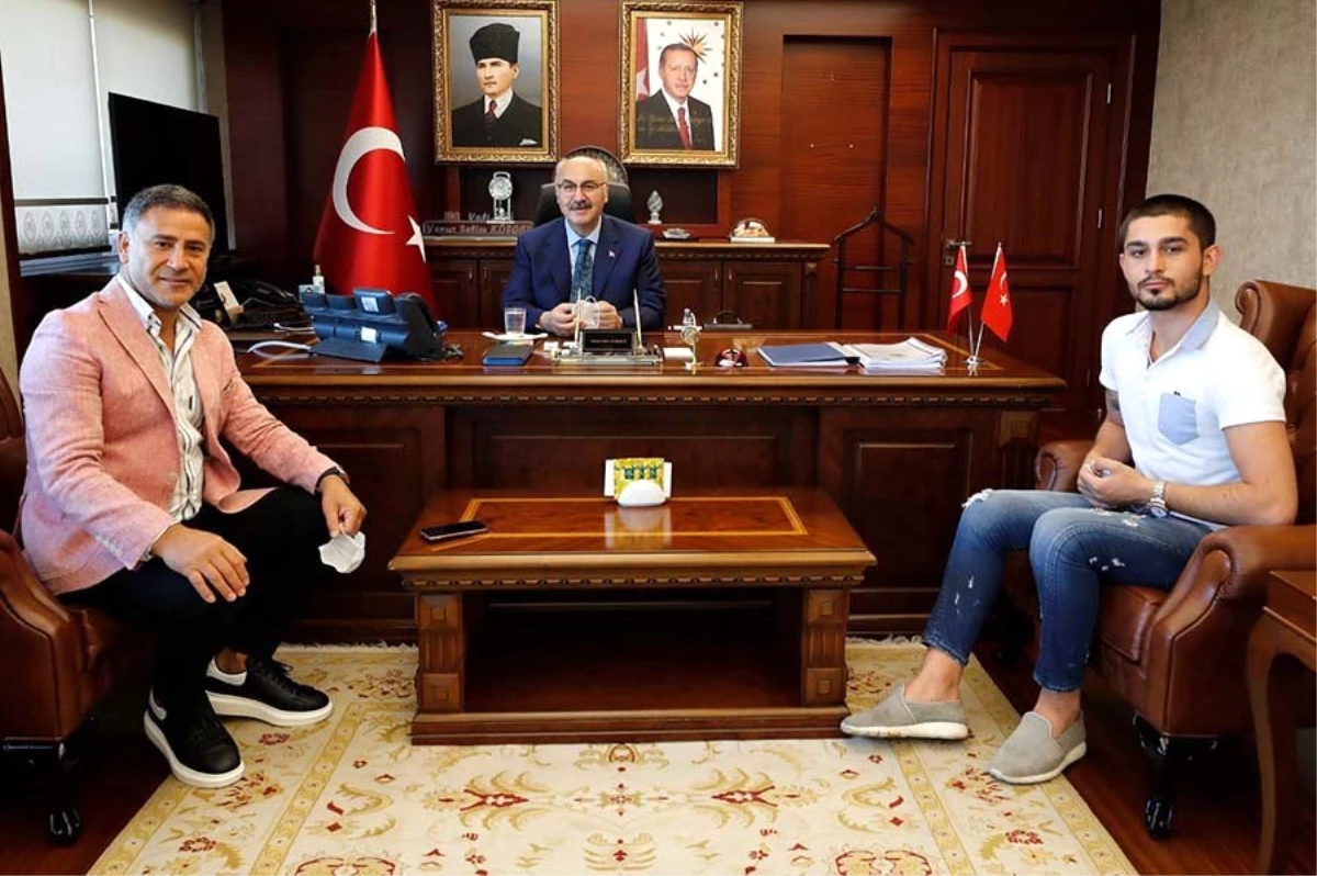 İzzet Yıldızhan\'dan İzmir valisine hayırlı olsun ziyareti