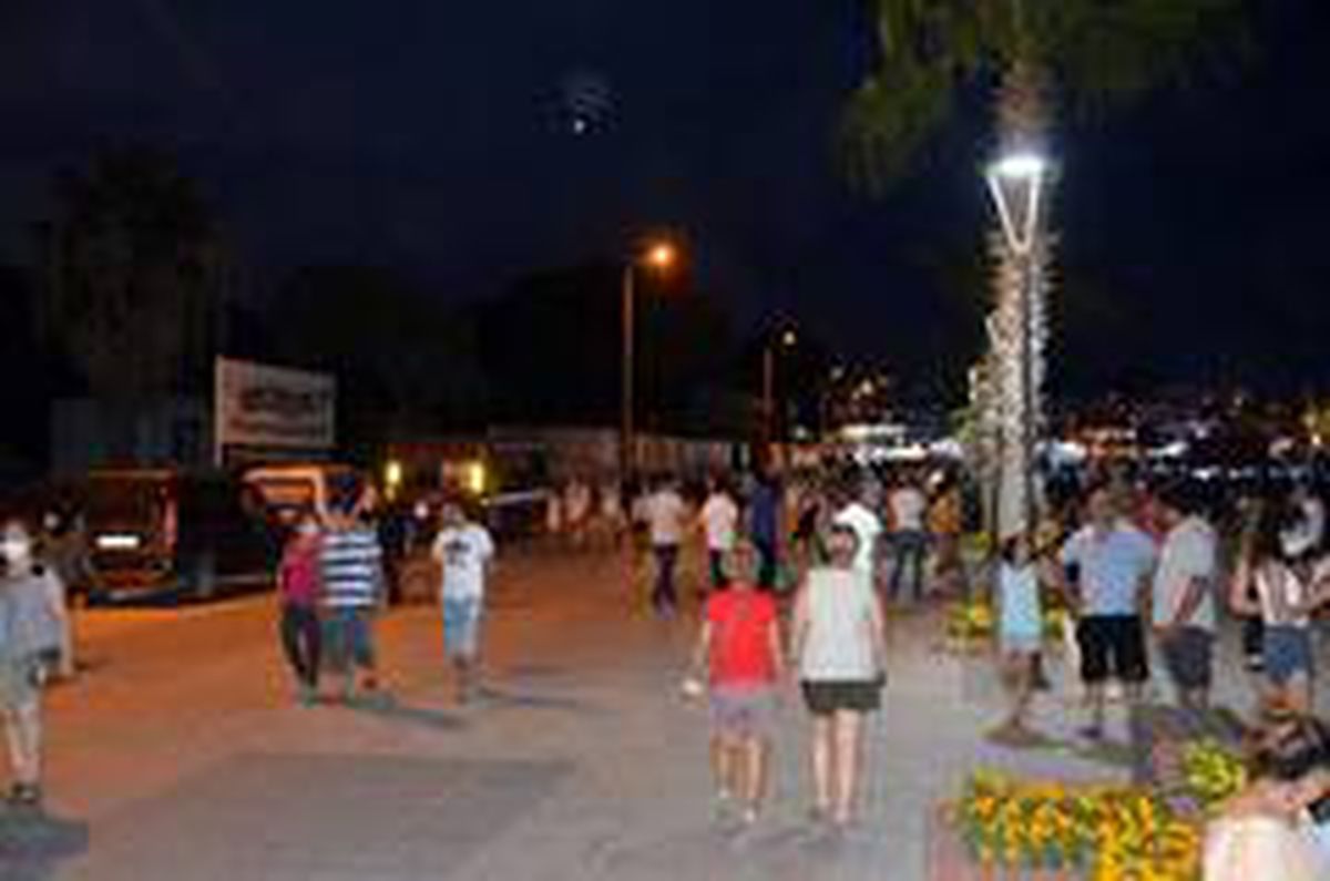 Didim\'in geceleri de hareketli