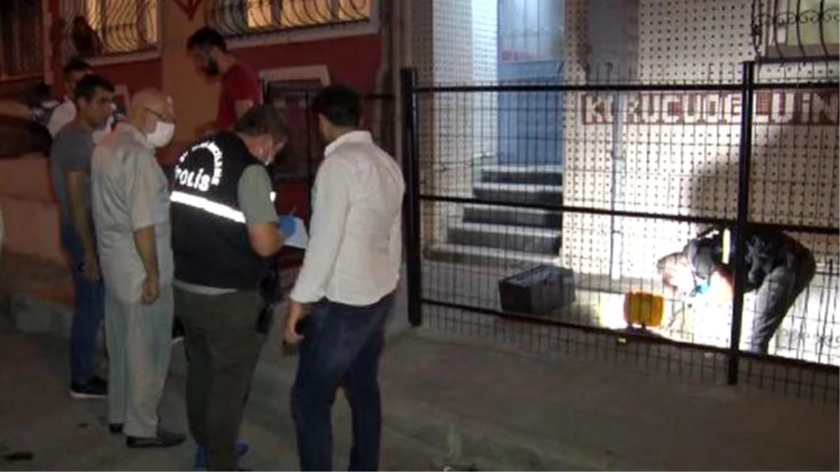İstanbul\'da hareketli gece! "Beni öldürecek" diye feryat eden kadını özel hareket polisi kurtardı