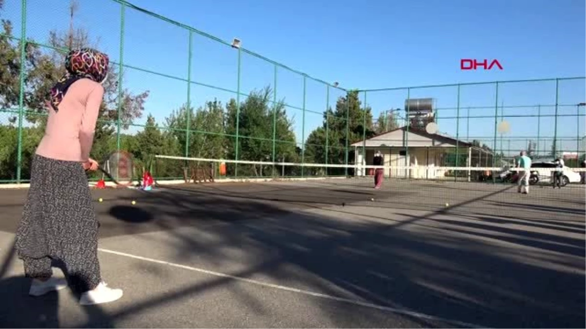 Mersin\'in yaylasında açılan tenis kursuna yoğun ilgi