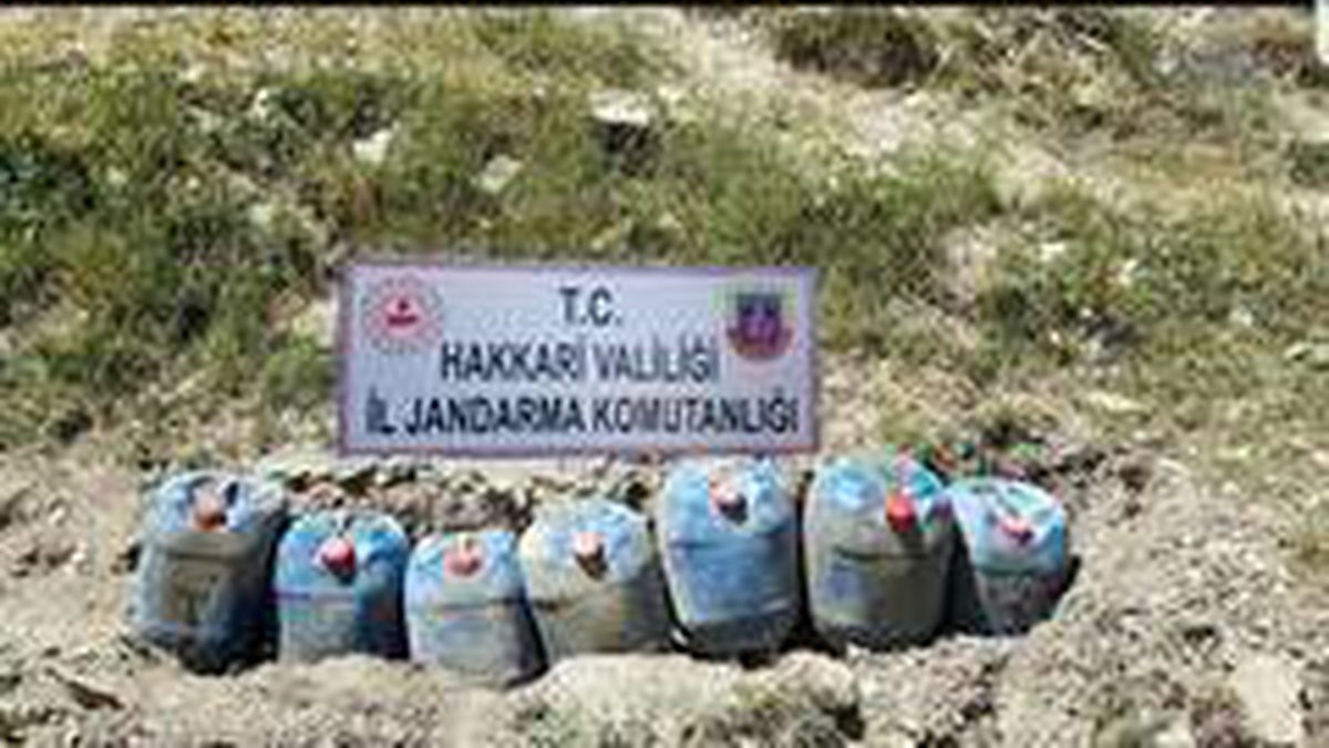 Son Dakika: 640 litre Asetik Anhidrit maddesi ele geçirildi